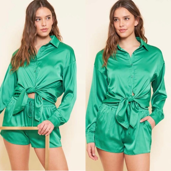 🆕Two piece set in Kelly green - Picture 3 of 4